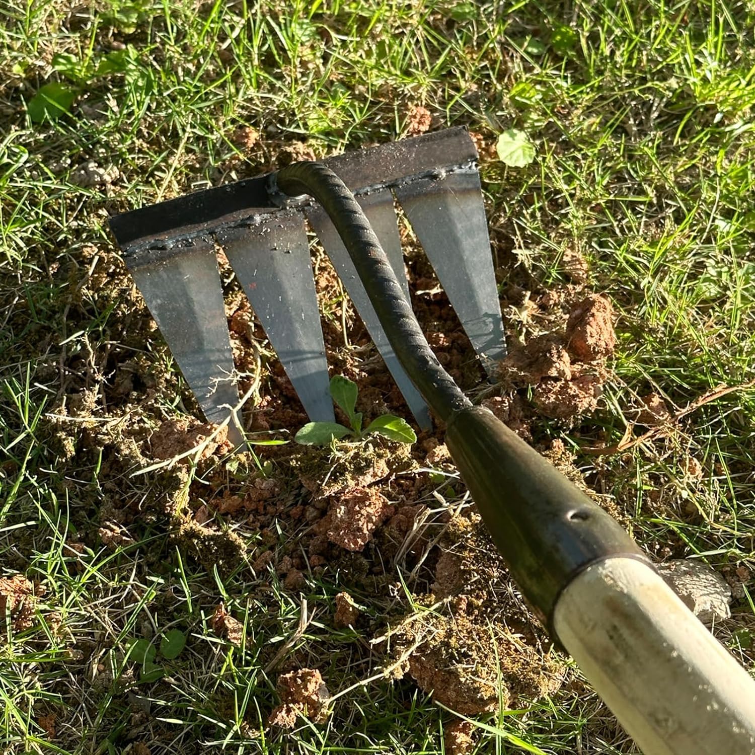 Carbon Garden Hand Rake Tool Metal Heavy Duty Weeding Rake